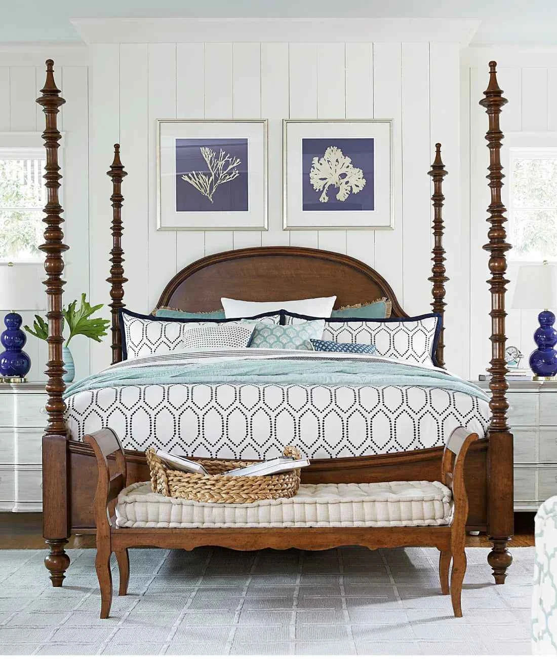 Asprin Solid Wood Luxury Poster Bed in Brown