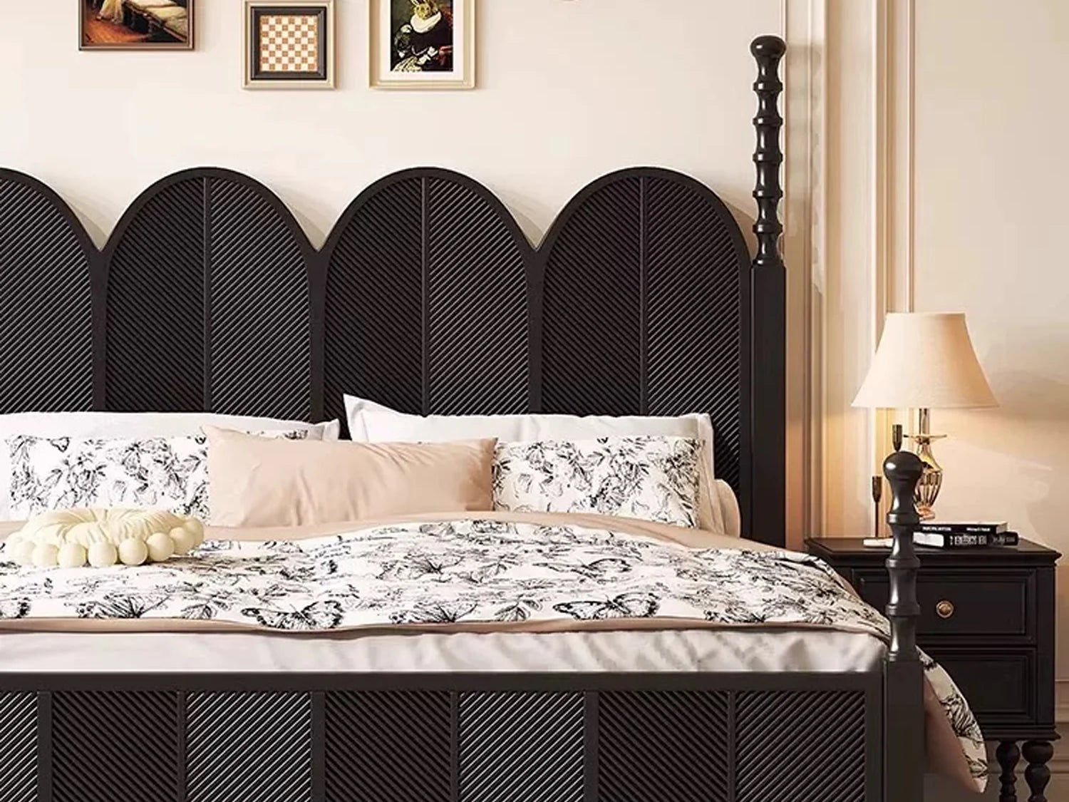 Hercules Solid Wood Antique Premium Poster Bed In Black